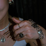 Wavy Oval Cut Friendship Ring-nunchi