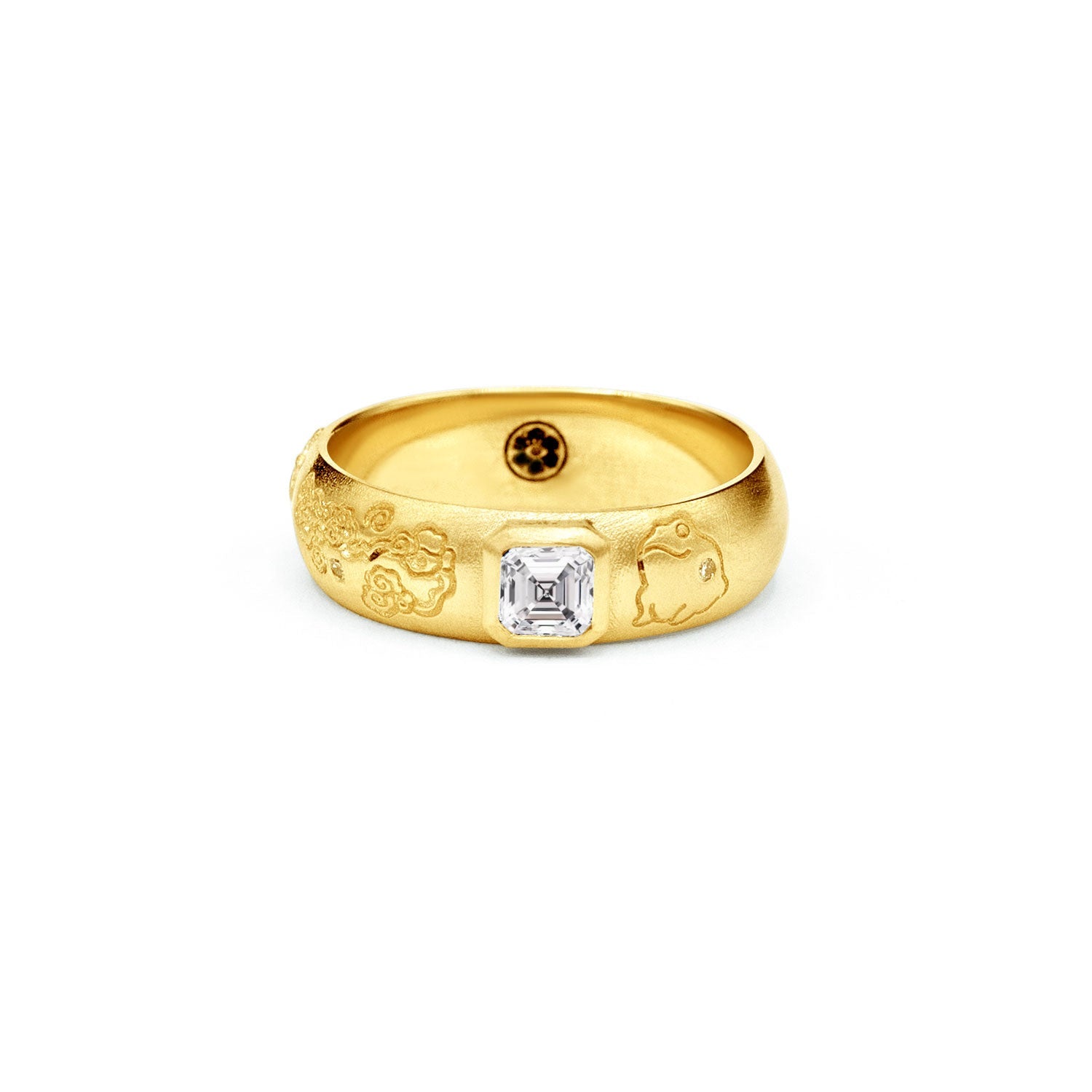 Customizable Domed Asscher Diamond Ring - Gold-nunchi