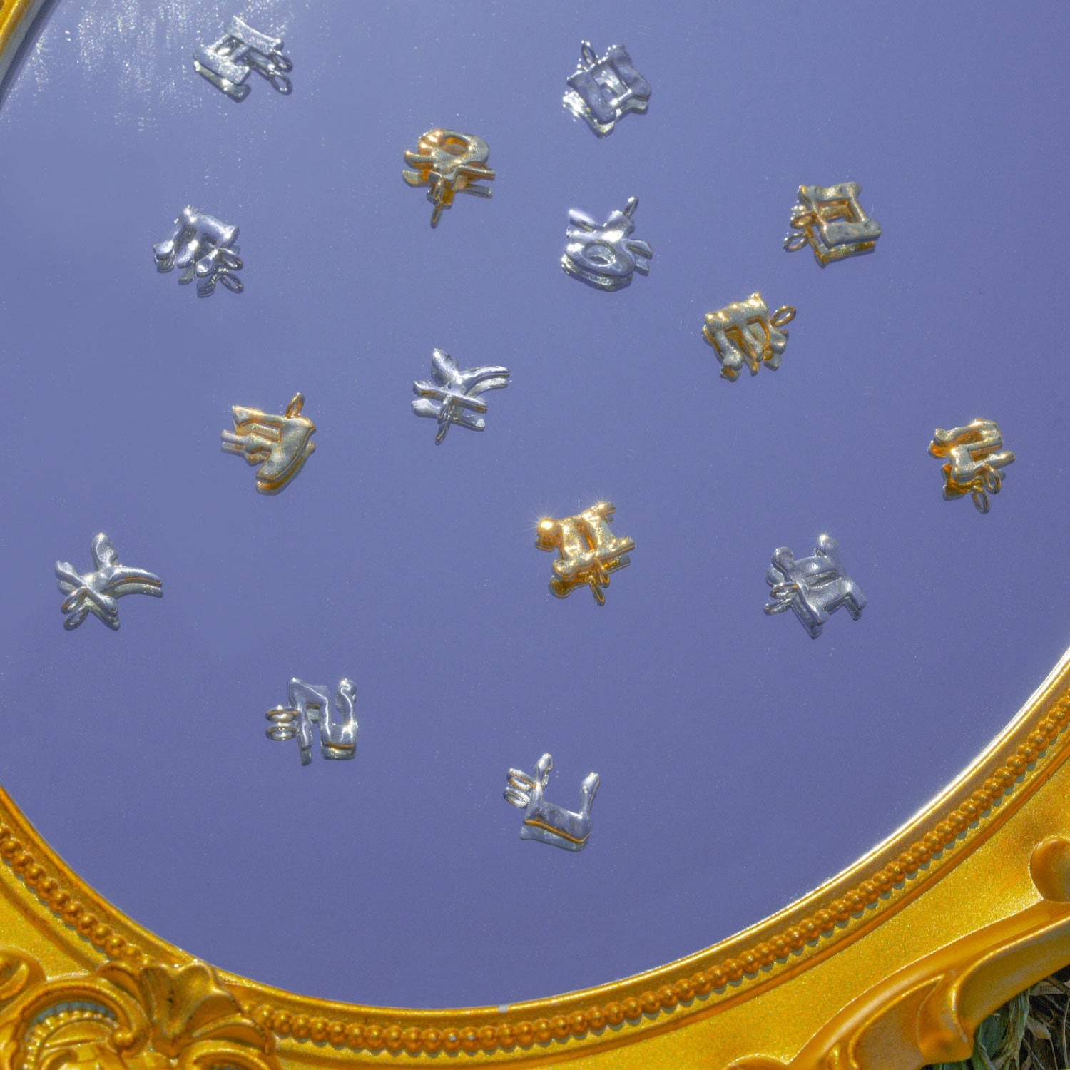 Molten Metal Hangul Charm - Gold Plated-nunchi