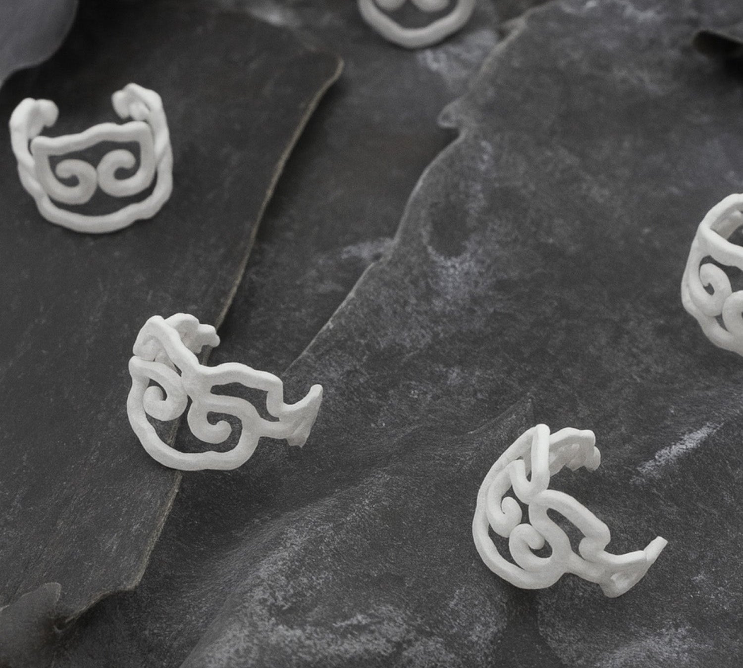 Minhwa Cloud Ear Cuff - Matte Silver Exclusive-nunchi