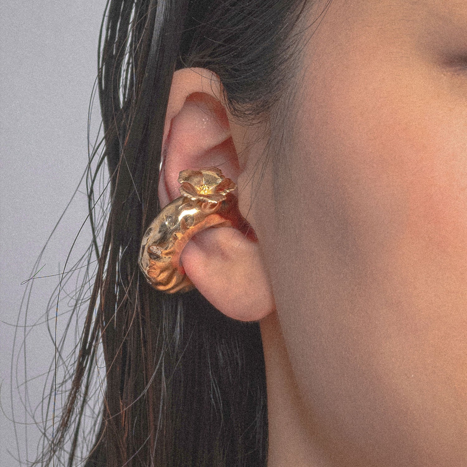Molten Hibiscus Flower Ear Cuff-nunchi