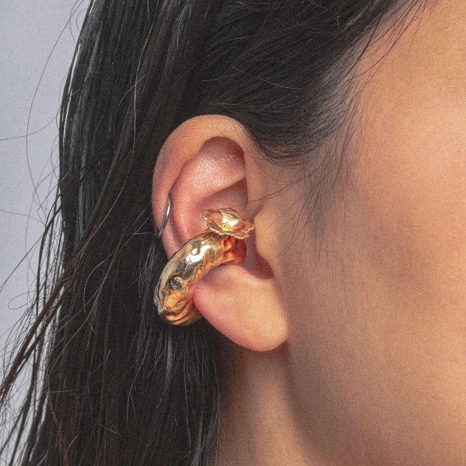 Molten Hibiscus Flower Ear Cuff-nunchi