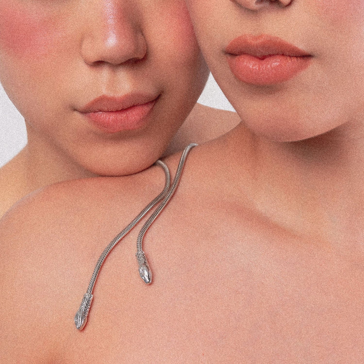 Double Headed Serpent Necklace-nunchi