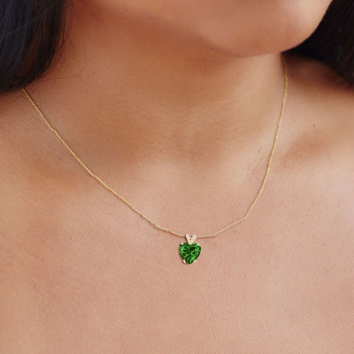 Emerald Heart Necklace-nunchi