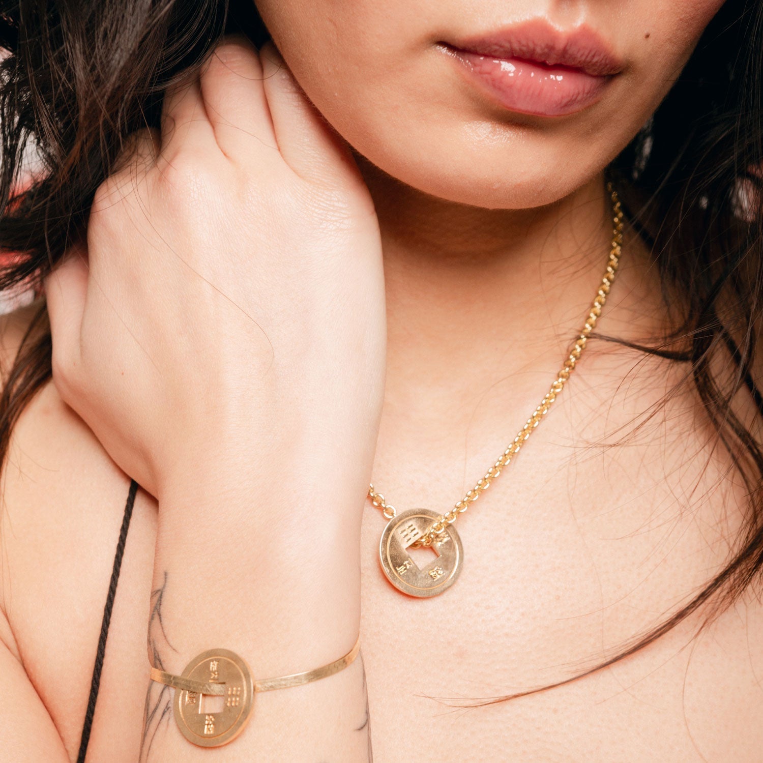 Customizable Coin Pendant-nunchi