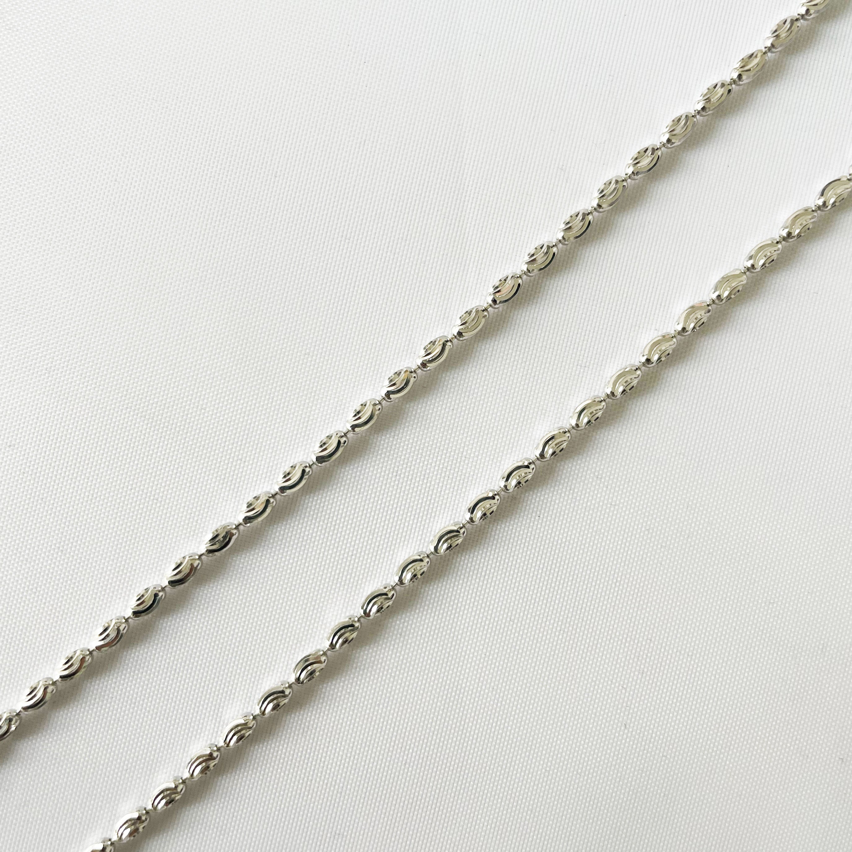 Sparkly Moon Chain Necklace-nunchi