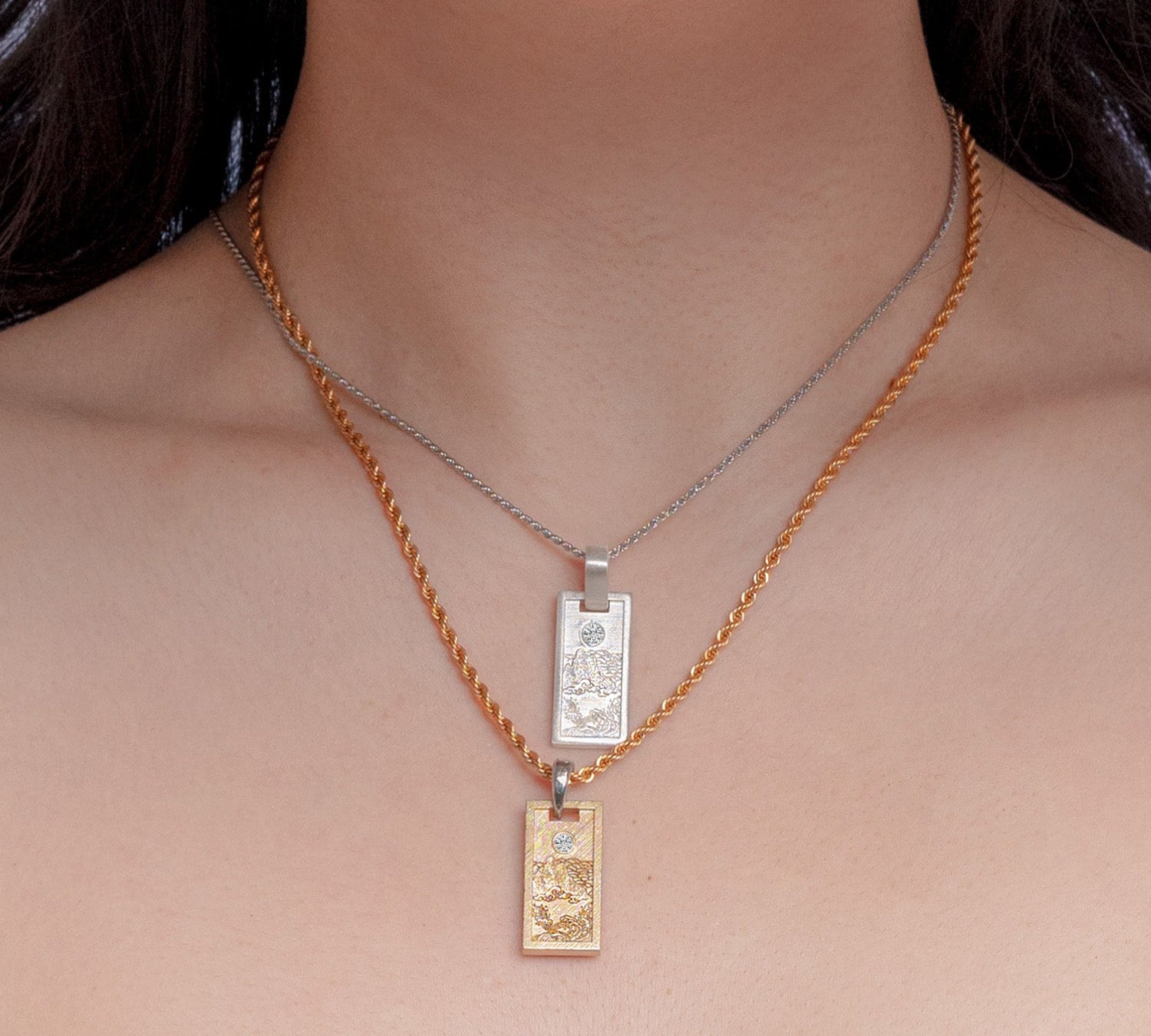 Sun Mountain Pendant Necklace - Gold-nunchi