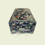 Swan Song Mirrored Jewelry Chest With Lock and Key-nunchi