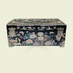 Swan Song Mirrored Jewelry Chest With Lock and Key-nunchi