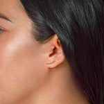 White Gold Wave Line Studs-nunchi