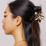 Small Lily Claw Clip-nunchi