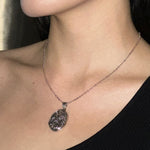 Rose of Sharon Oval Locket Necklace-nunchi