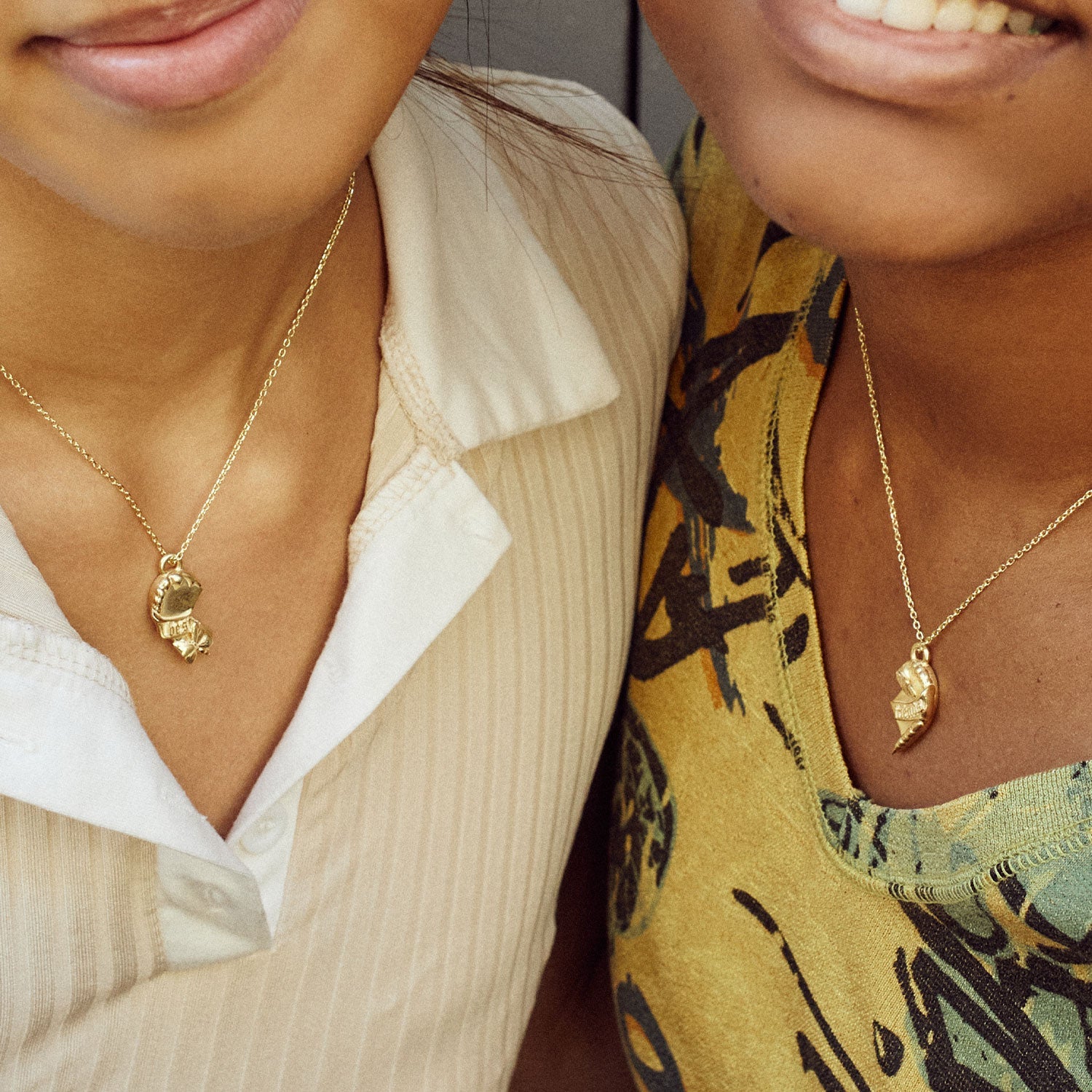 "Best Friends" Necklace Set-nunchi