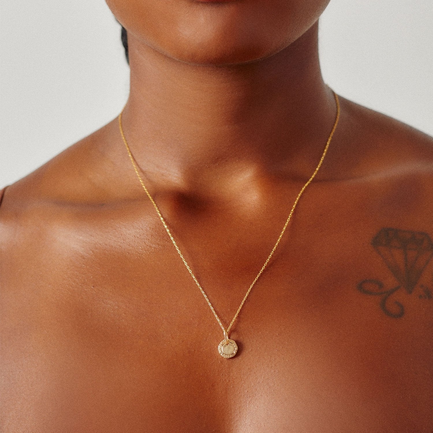 Hammered Disc Necklace-nunchi