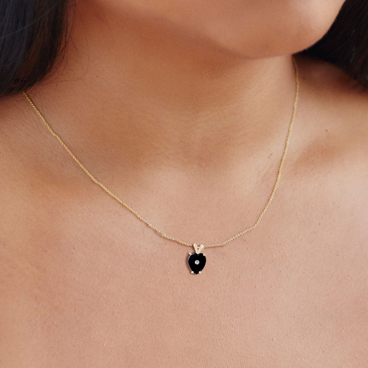 Black Onyx and Diamond Heart Necklace-nunchi